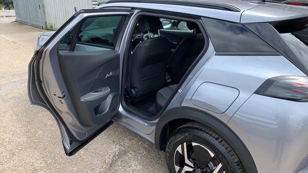 Used Peugeot 2008 2024 for sale - 72621080: Photo 53