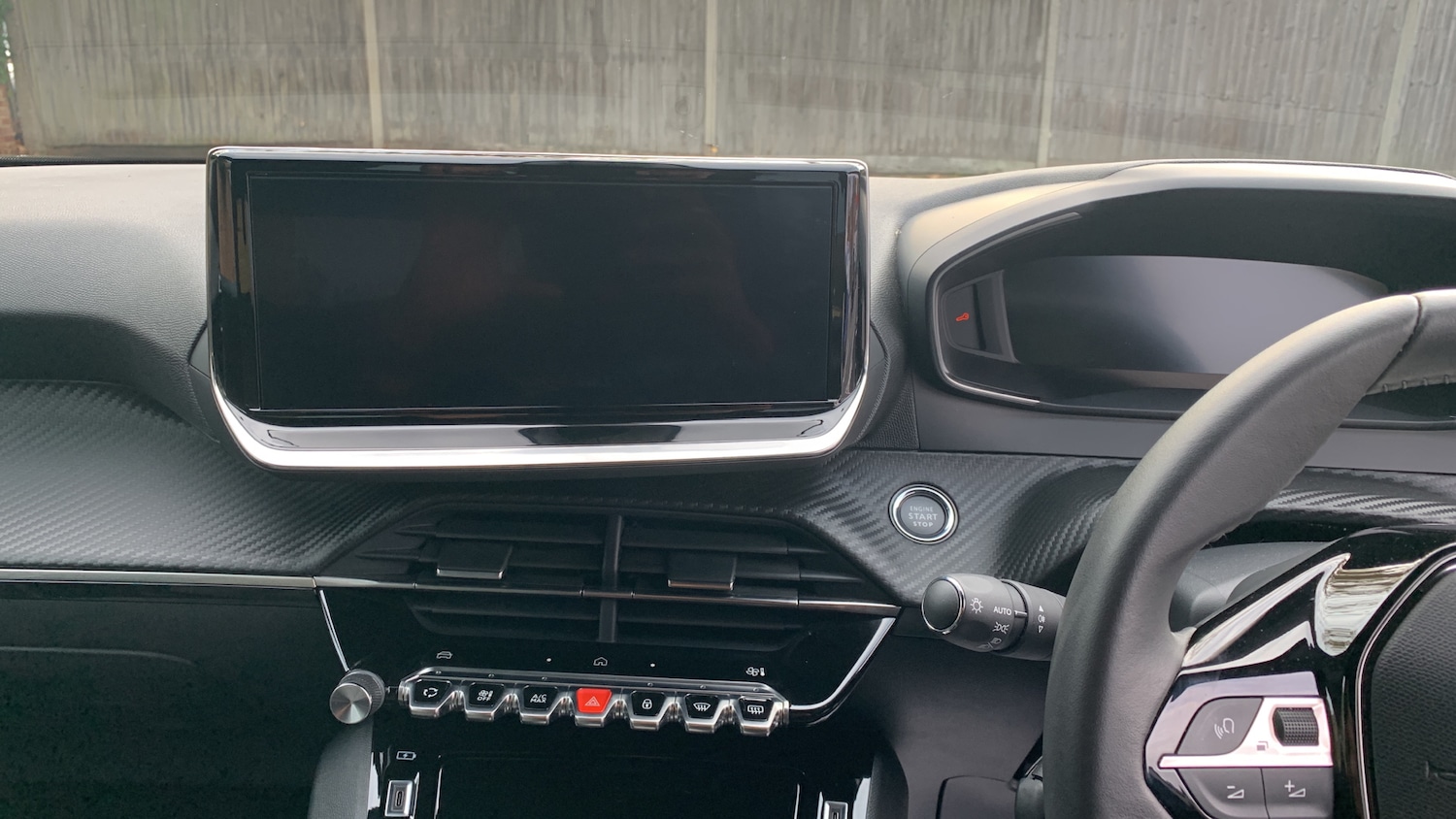 Used Peugeot 2008 2024 for sale - 76308011: Photo 10