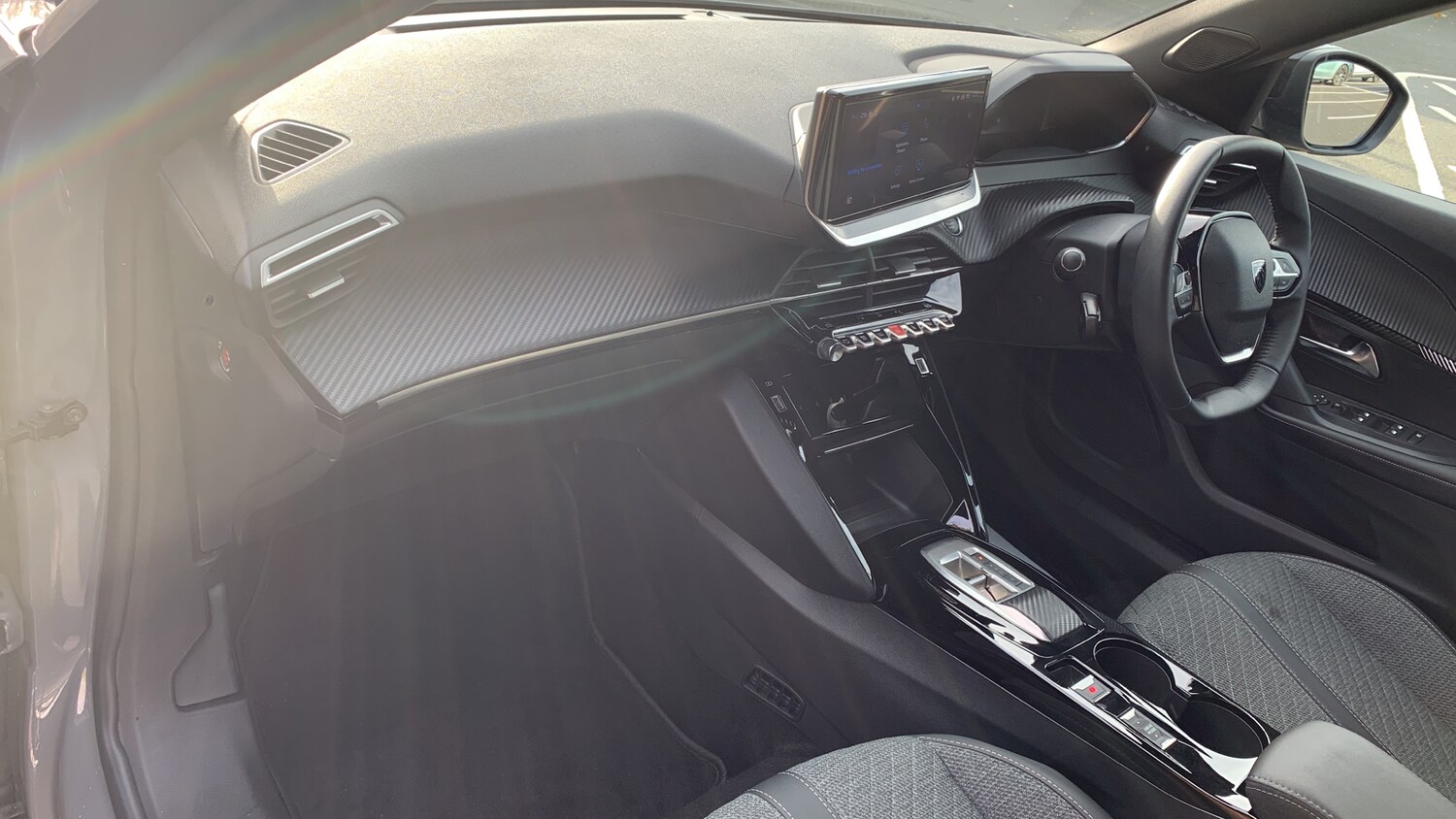 Used Peugeot 2008 2024 for sale - 76308011: Photo 12