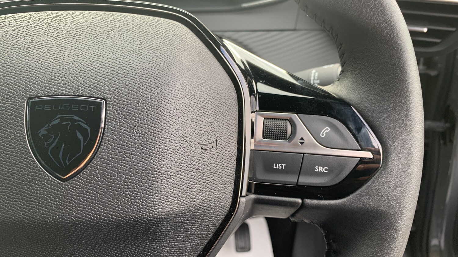 Used Peugeot 2008 2024 for sale - 76308011: Photo 24