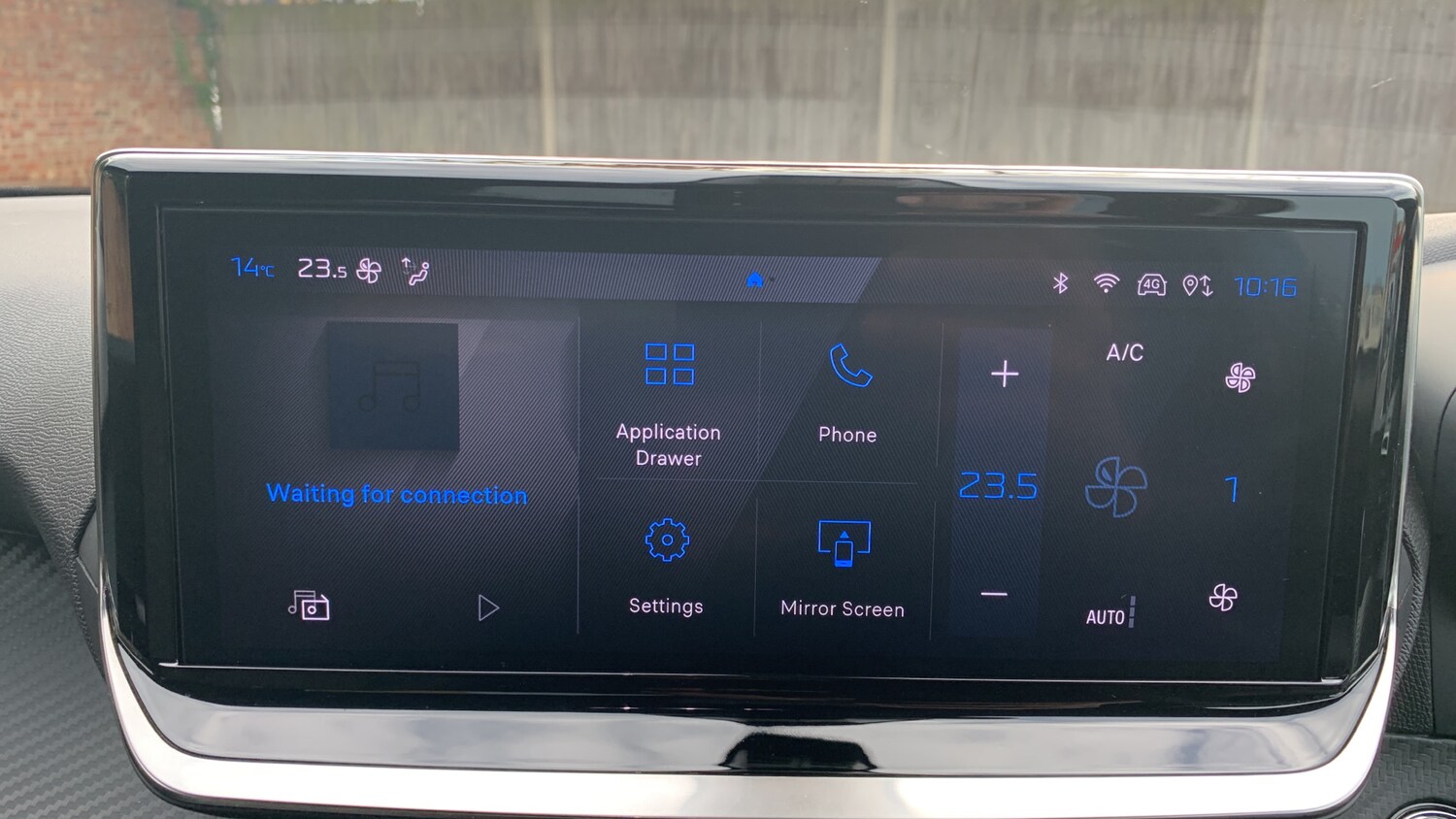 Used Peugeot 2008 2024 for sale - 76308011: Photo 32