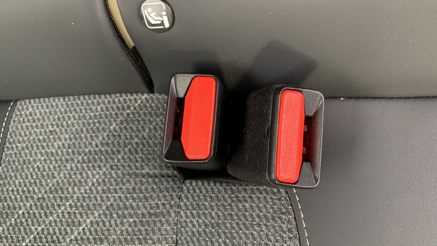 Used Peugeot 2008 2024 for sale - 76308011: Photo 35