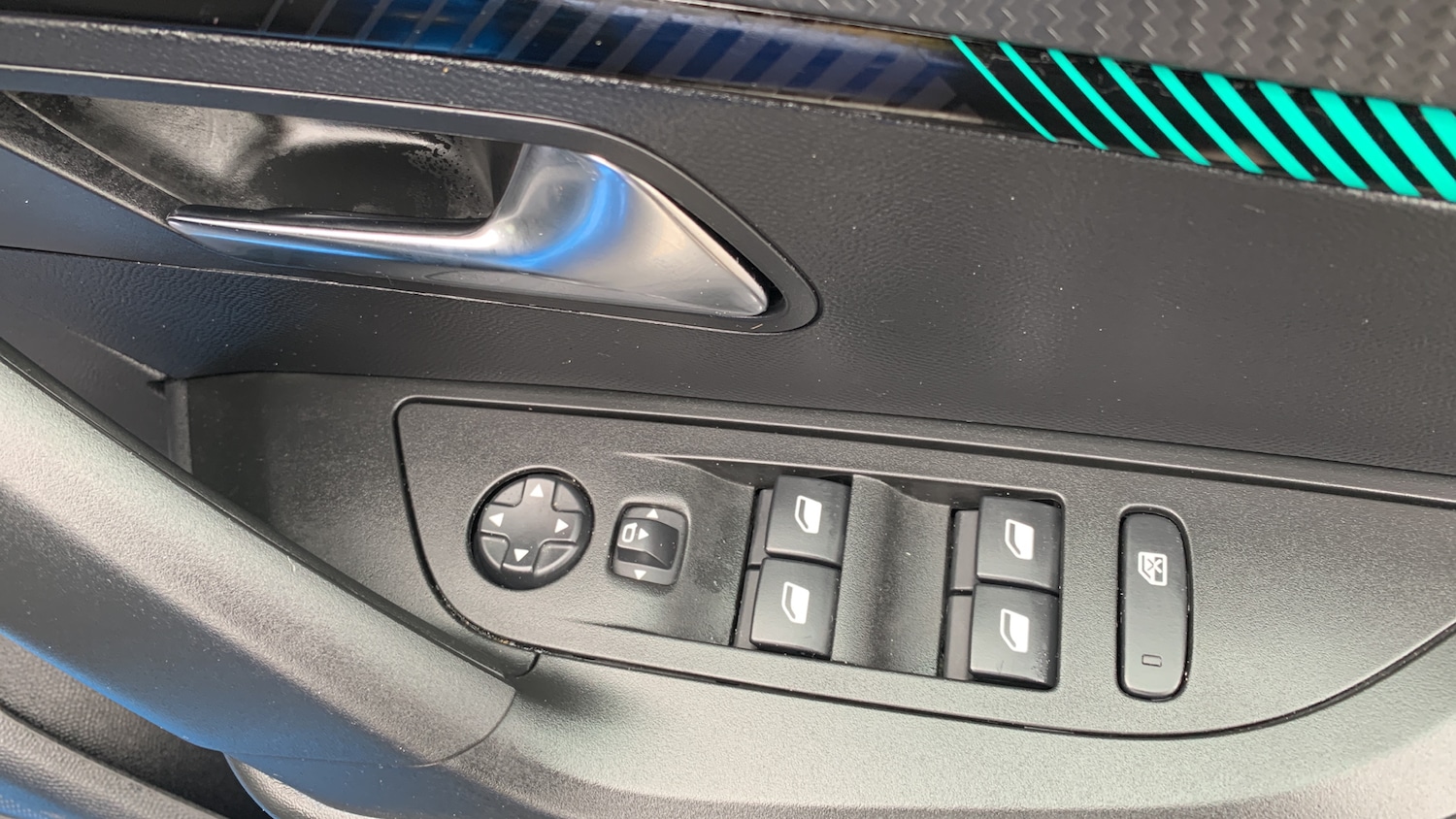 Used Peugeot 2008 2023 for sale - 76095582: Photo 22