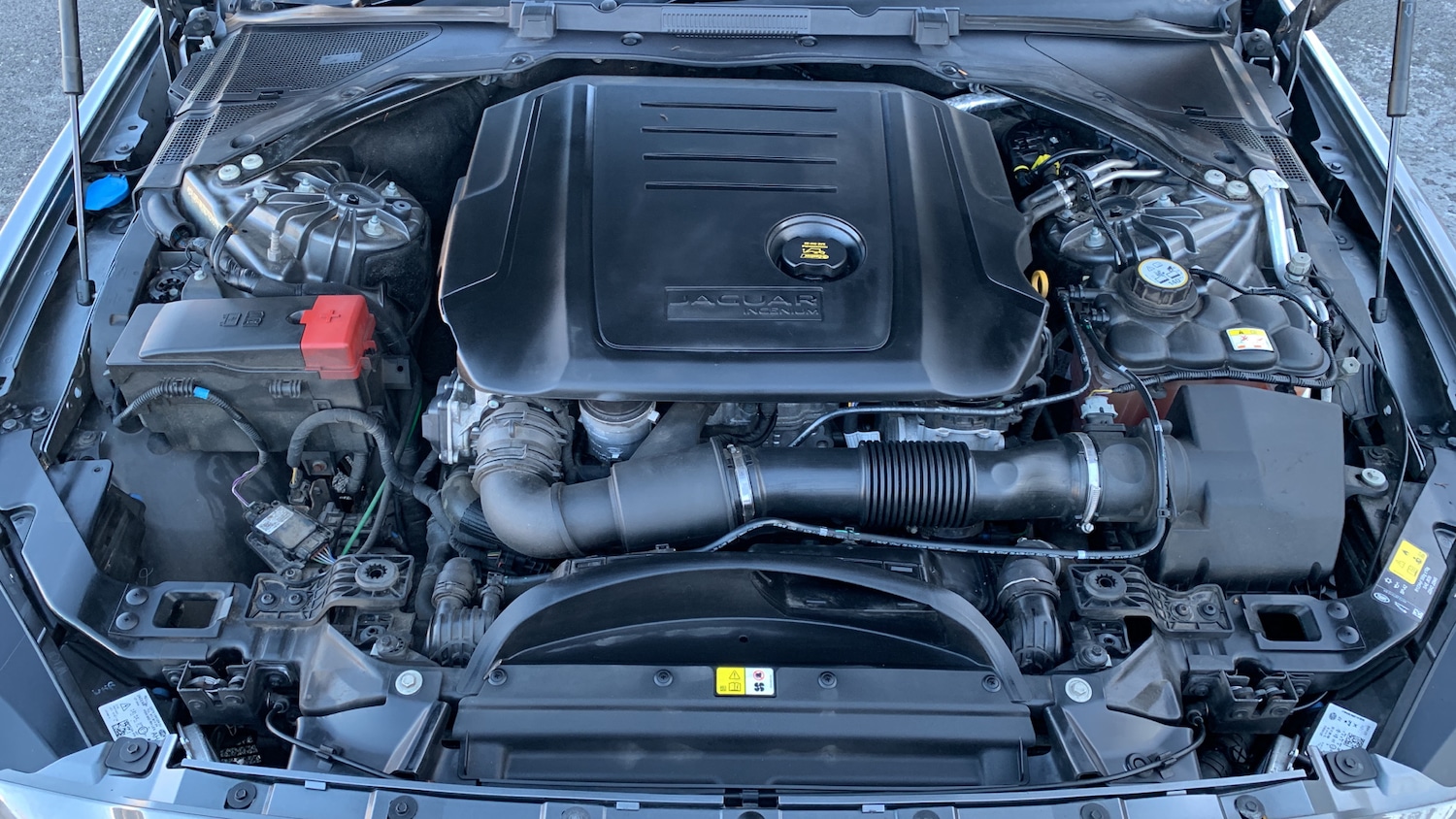 Used Jaguar XE 2019 for sale - 77092076: Photo 19