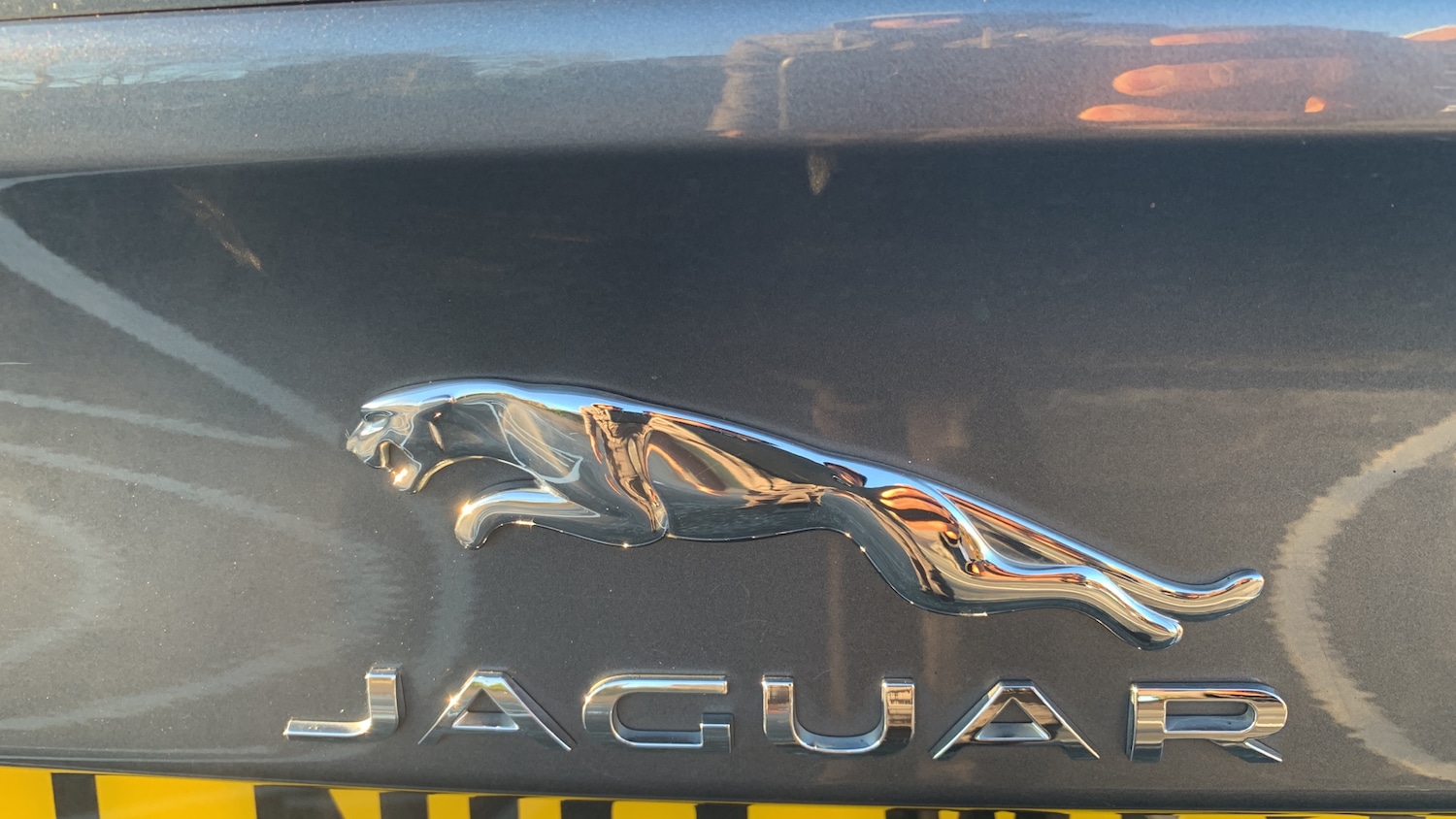 Used Jaguar XE 2019 for sale - 77092076: Photo 27