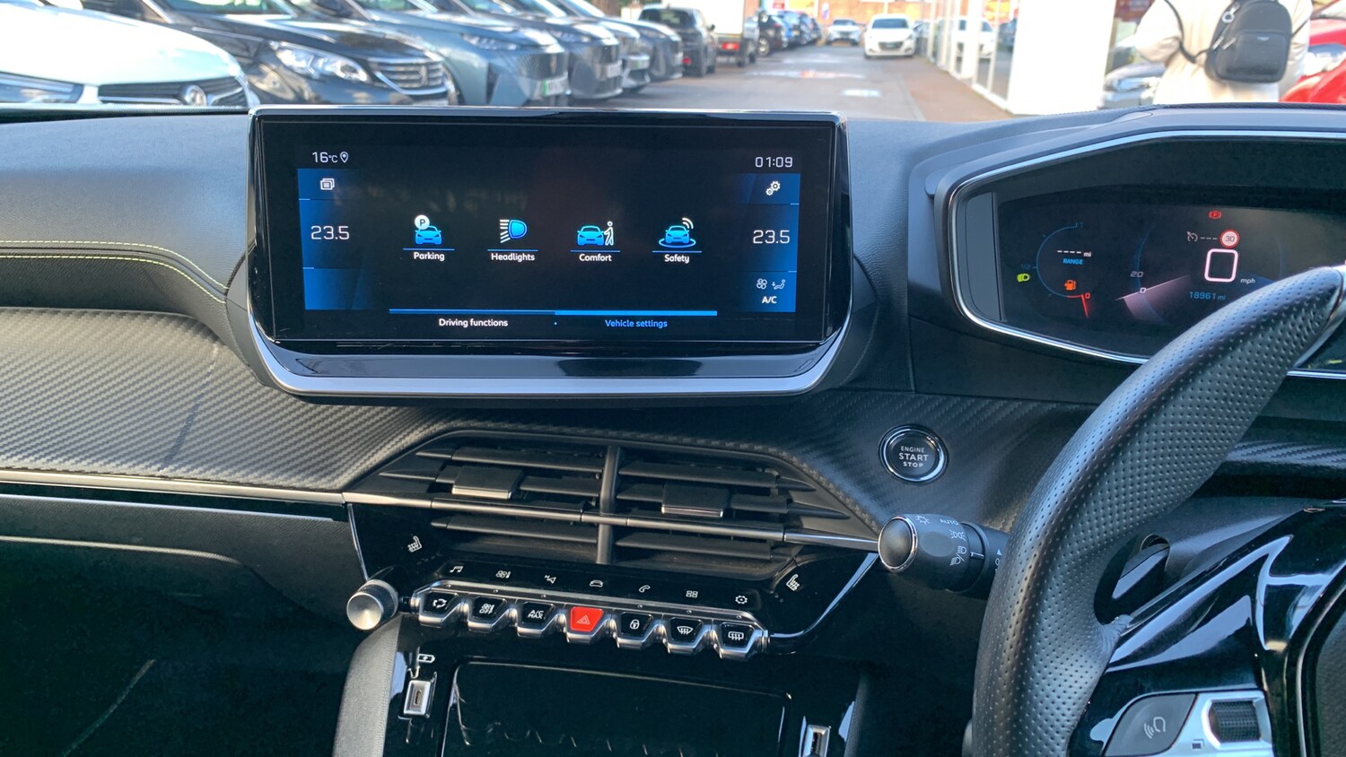 Used Peugeot 2008 2023 for sale - 76389566: Photo 10