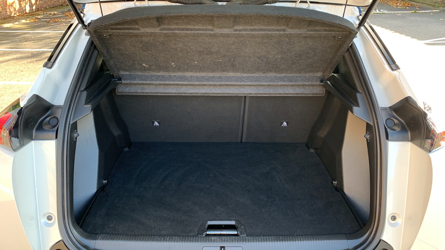 Used Peugeot 2008 2023 for sale - 76389566: Photo 19