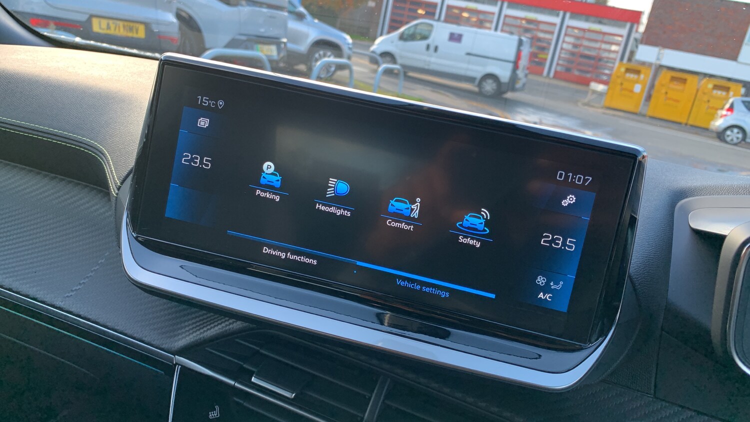 Used Peugeot 2008 2023 for sale - 76389566: Photo 30