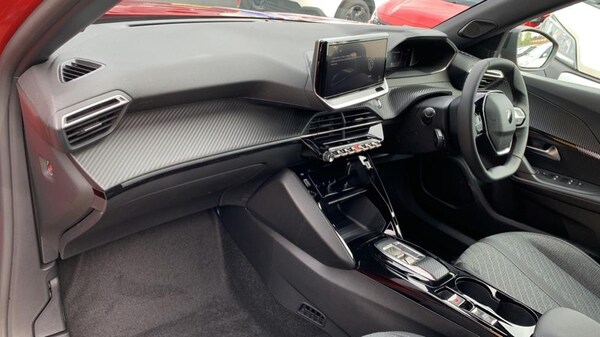 Used Peugeot 2008 2024 for sale - 72862027: Photo 12