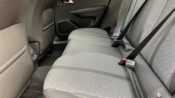 Used Peugeot 2008 2024 for sale - 72862027: Photo 32