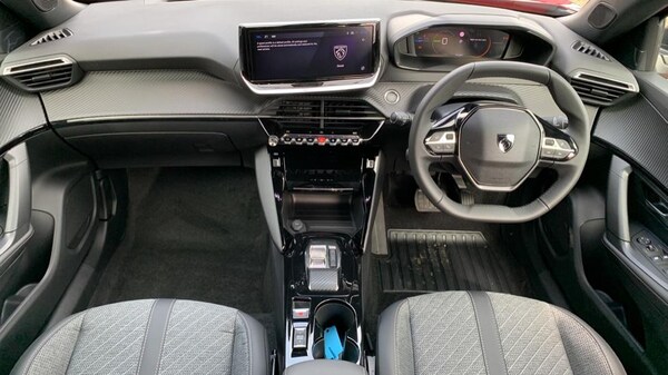 Used Peugeot 2008 2024 for sale - 72862027: Photo 4
