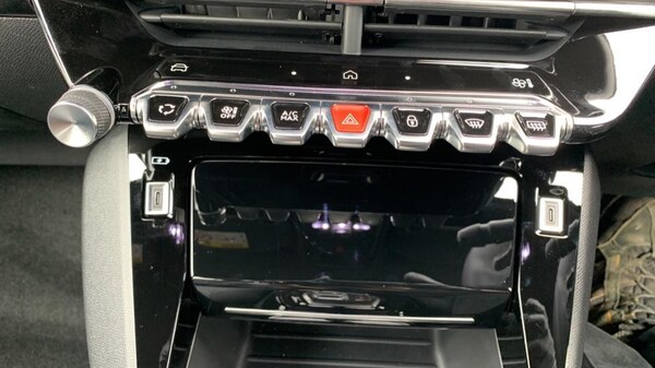 Used Peugeot 2008 2024 for sale - 72862027: Photo 50