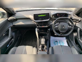 Used Peugeot 2008 2023 for sale - 75402989: Photo