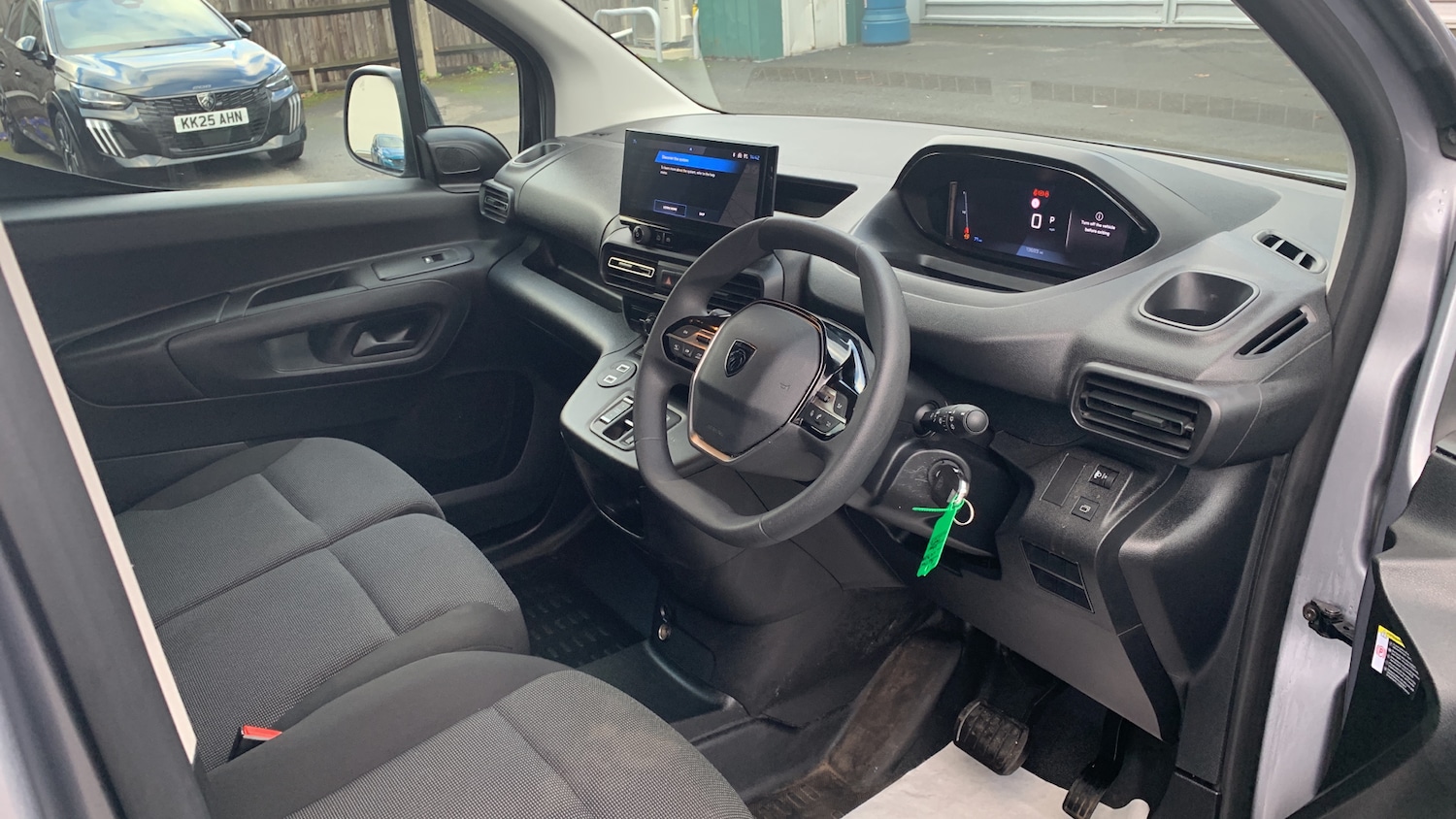 Used Peugeot Partner 2024 for sale - 77388286: Photo 11