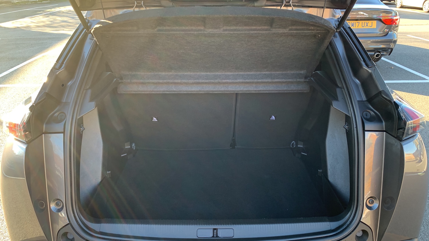 Used Peugeot 2008 2022 for sale - 76647086: Photo 19