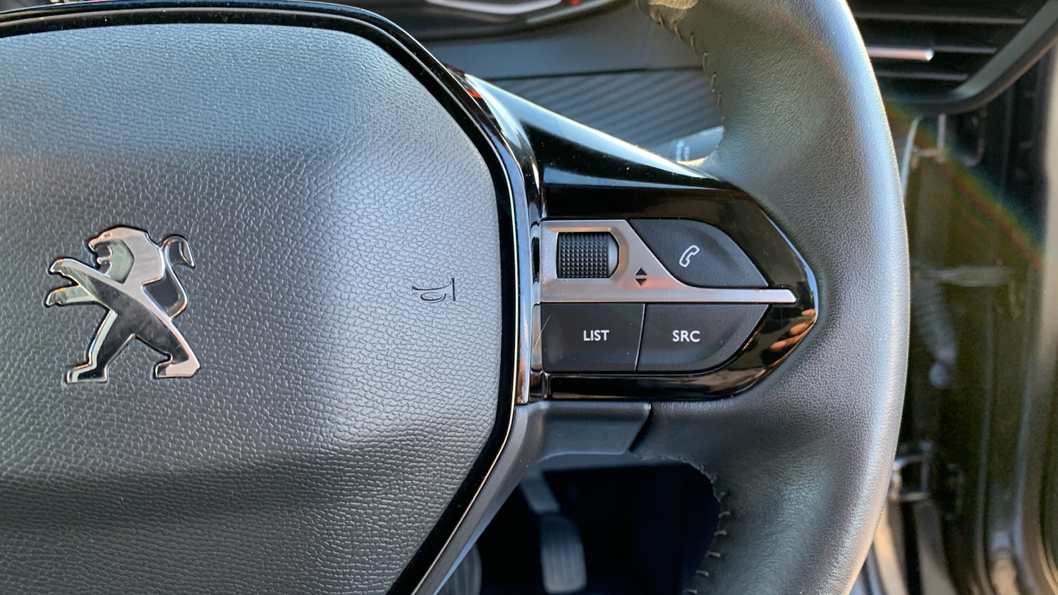 Used Peugeot 2008 2022 for sale - 76647086: Photo 24