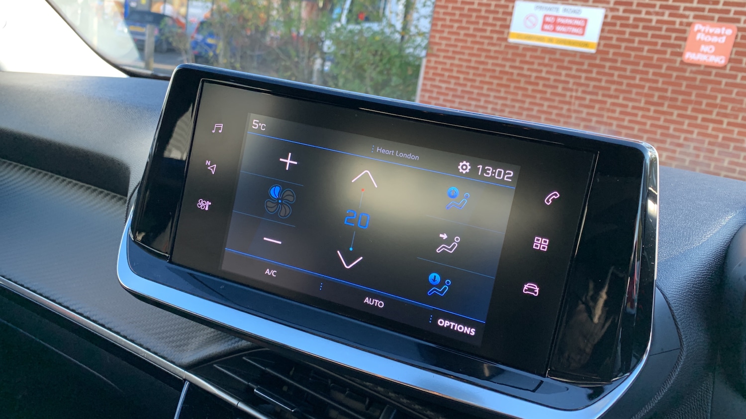 Used Peugeot 2008 2022 for sale - 76647086: Photo 29