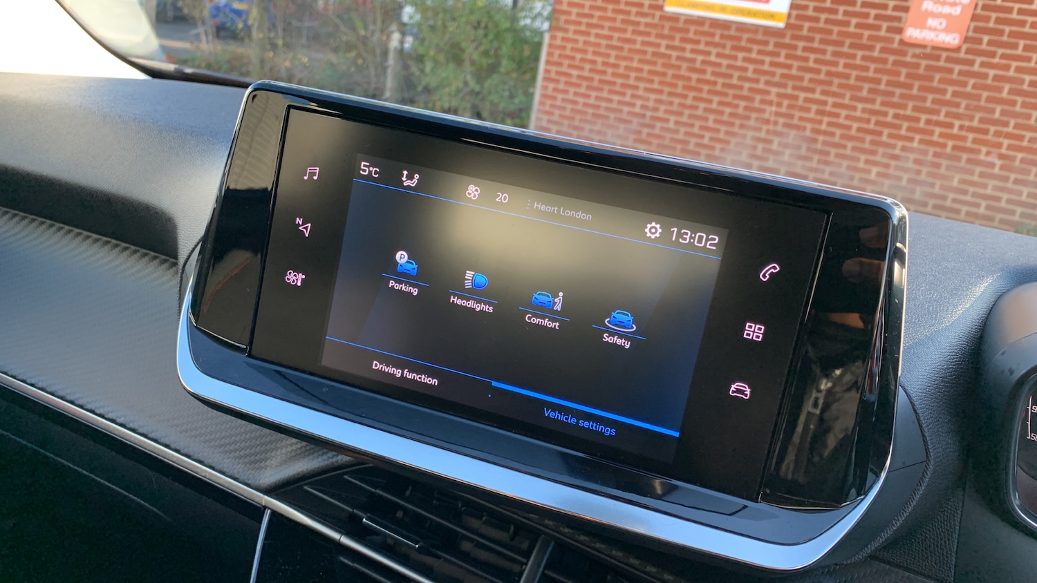 Used Peugeot 2008 2022 for sale - 76647086: Photo 30