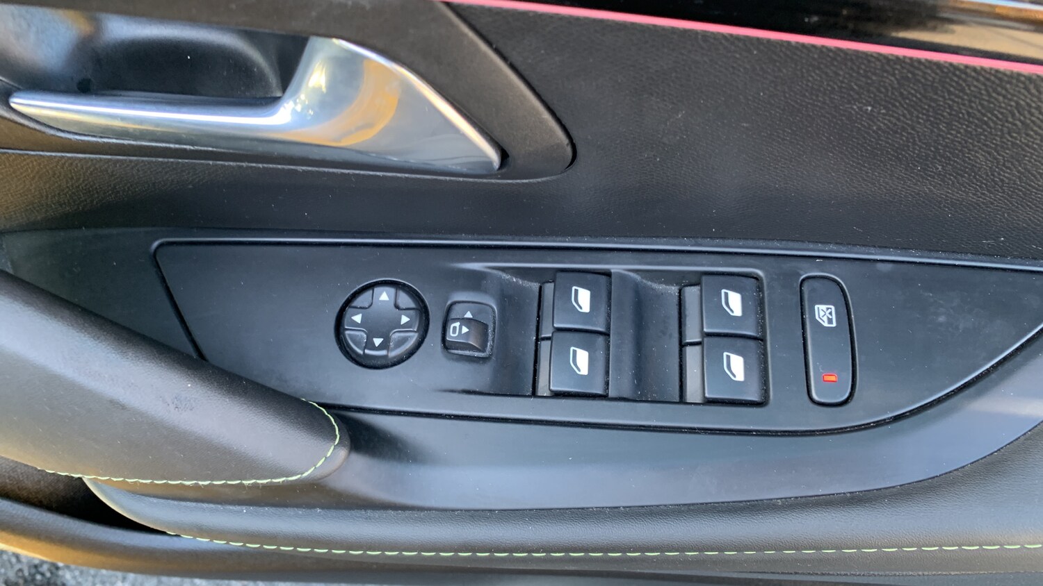 Used Peugeot 208 2022 for sale - 75966311: Photo 22