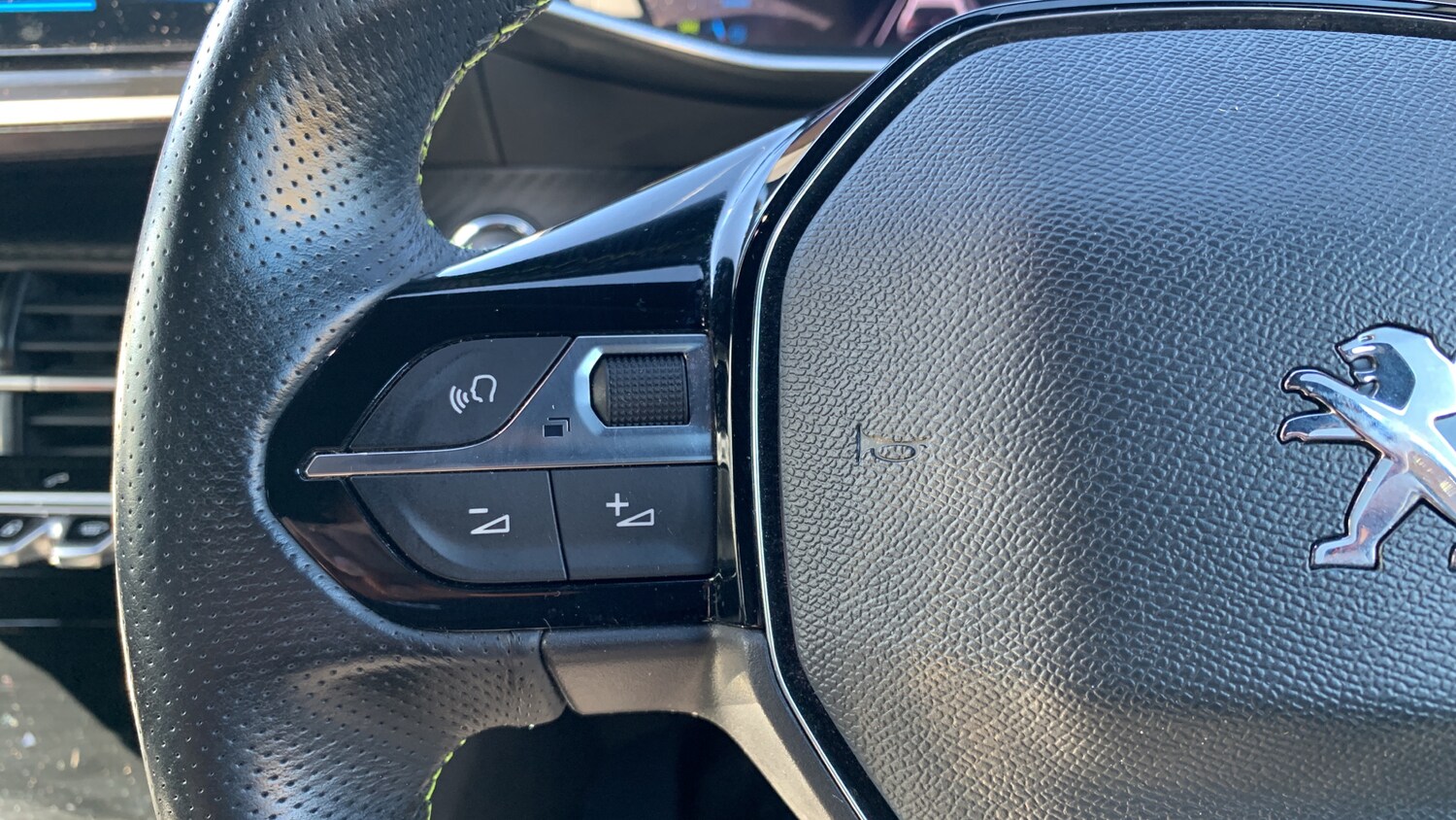 Used Peugeot 208 2022 for sale - 75966311: Photo 23