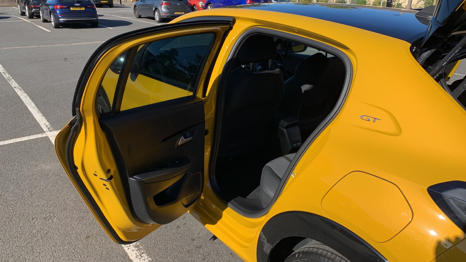 Used Peugeot 208 2022 for sale - 75966311: Photo 54