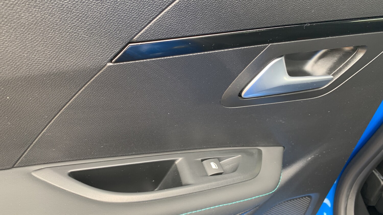 Used Peugeot 208 2022 for sale - 76110296: Photo 41