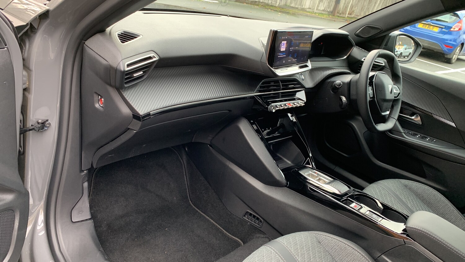 Used Peugeot 2008 2024 for sale - 76308013: Photo 12