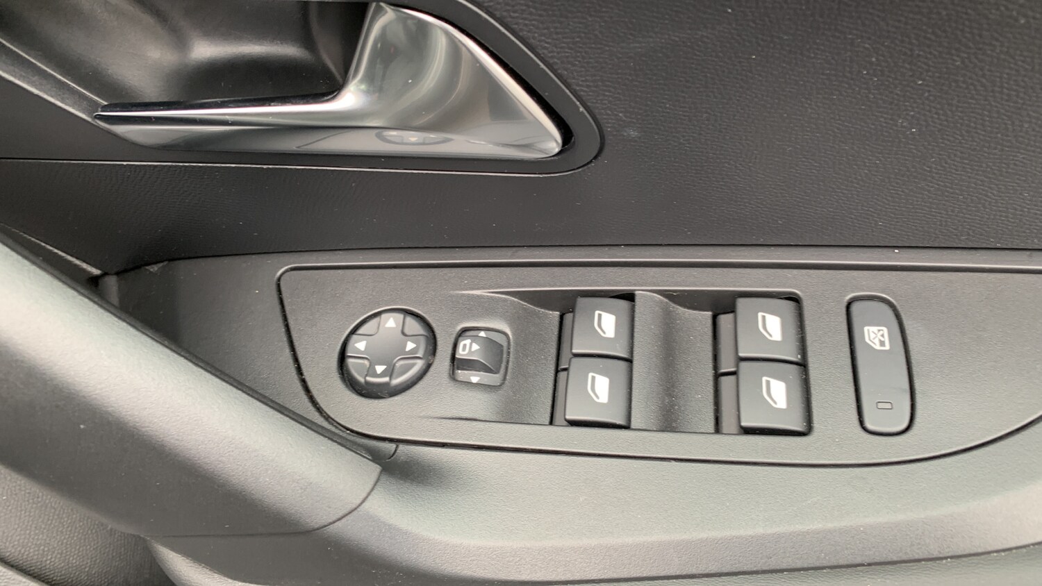 Used Peugeot 2008 2024 for sale - 76308013: Photo 22