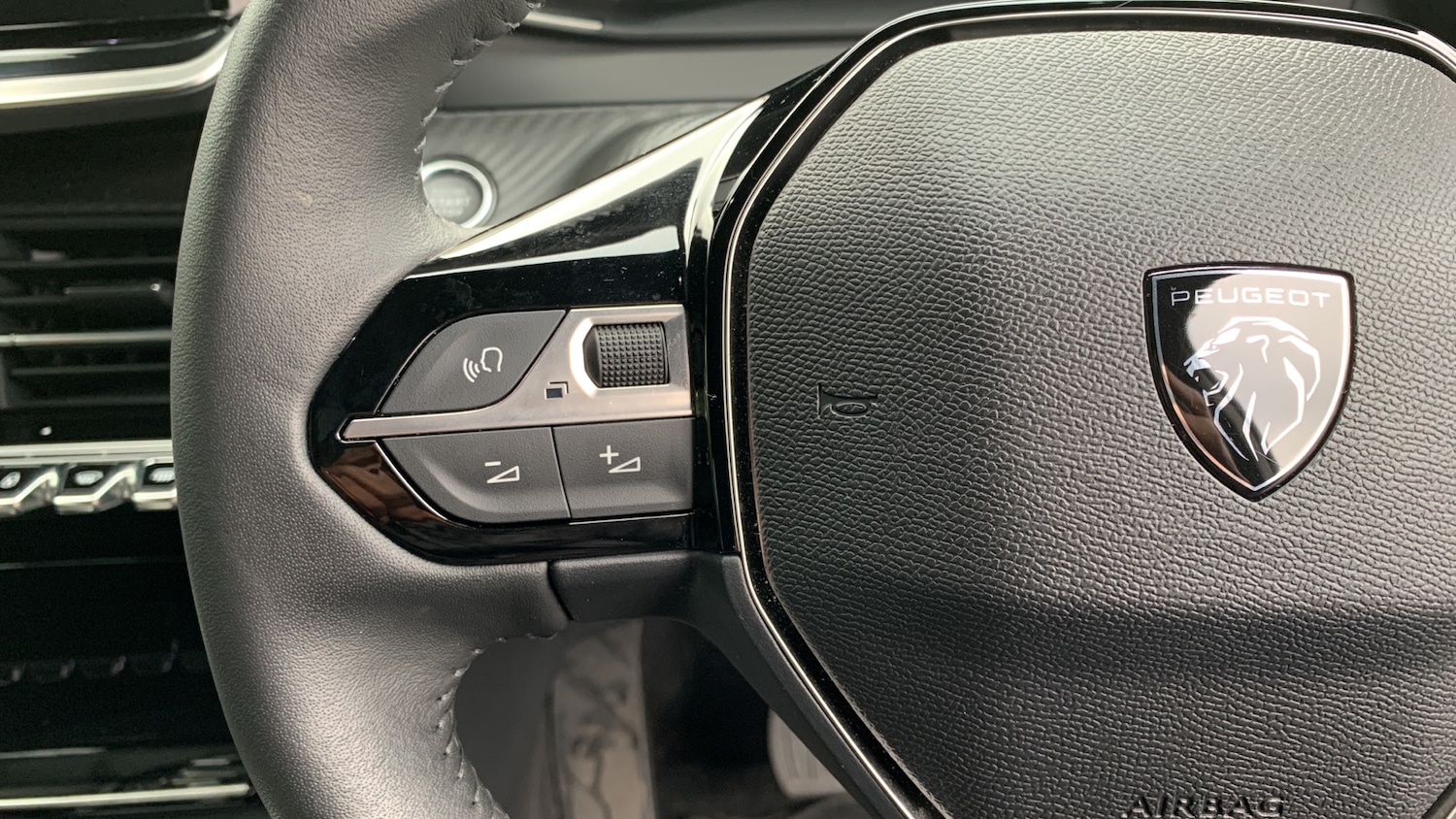 Used Peugeot 2008 2024 for sale - 76308013: Photo 23