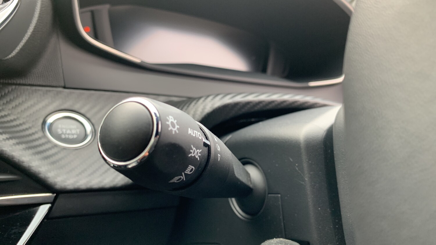 Used Peugeot 2008 2024 for sale - 76308013: Photo 27