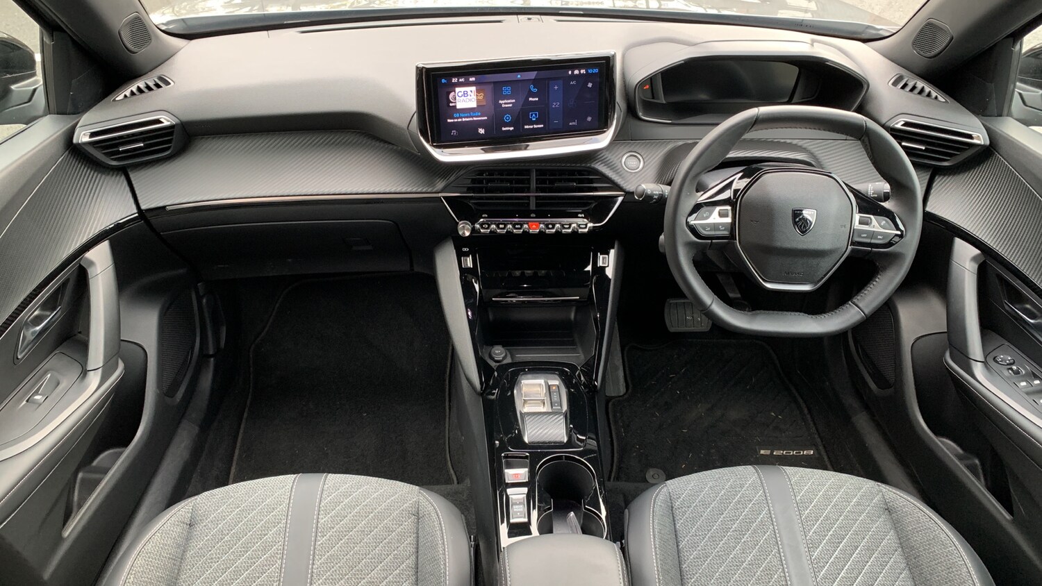 Used Peugeot 2008 2024 for sale - 76308013: Photo 4