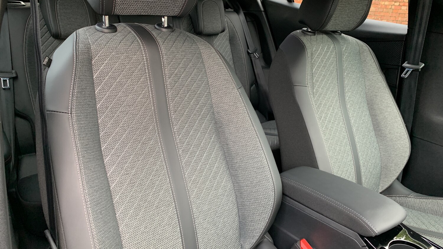 Used Peugeot 2008 2024 for sale - 76308013: Photo 42