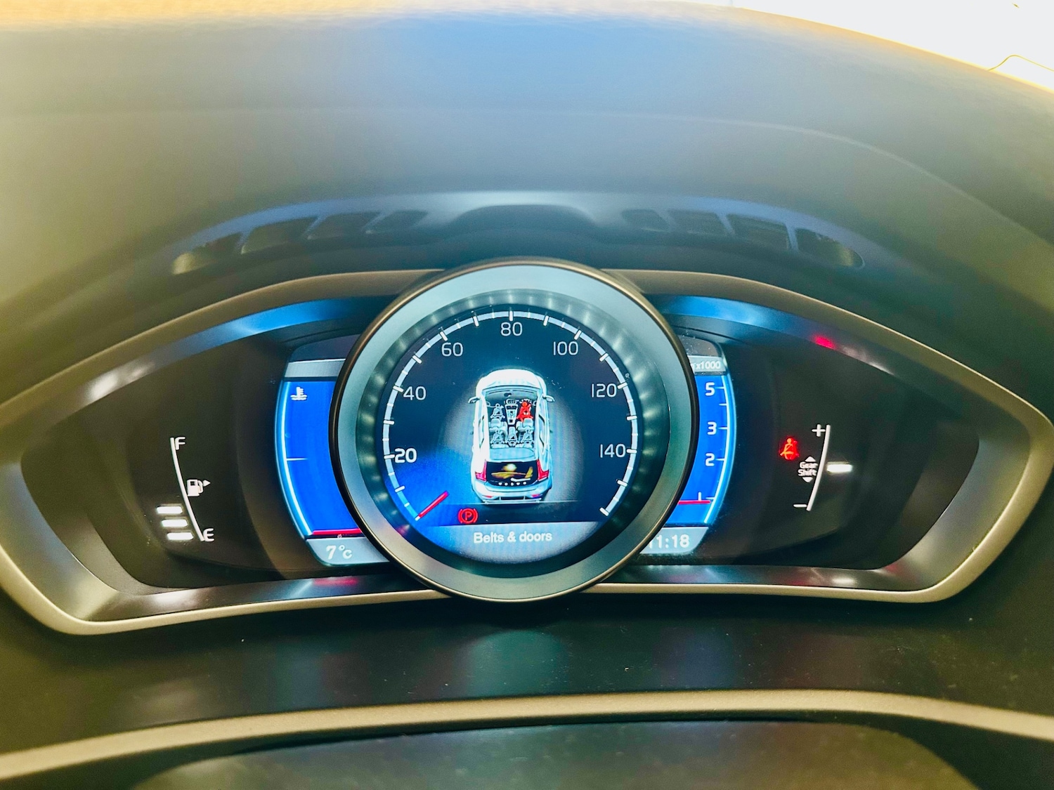 Used Volvo V40 2014 for sale - 76809344: Photo 12