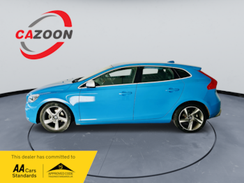 Used Volvo V40 2014 for sale - 76809344: Photo
