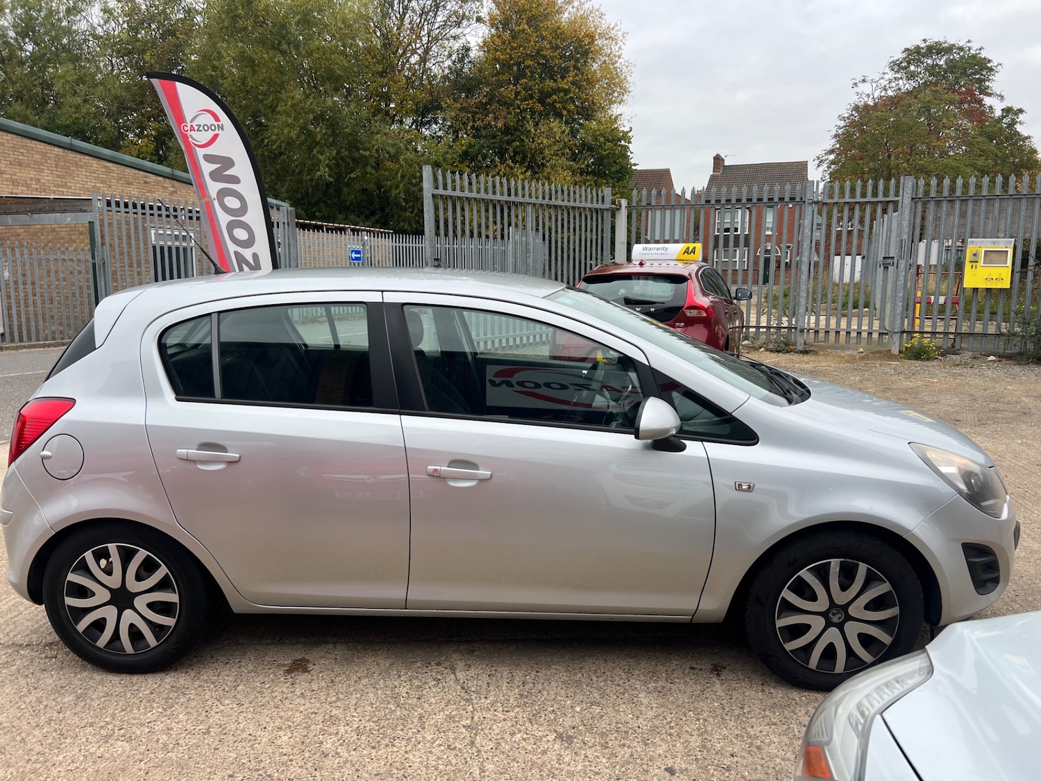 Used Vauxhall Corsa 2013 for sale - 76425984: Photo 8