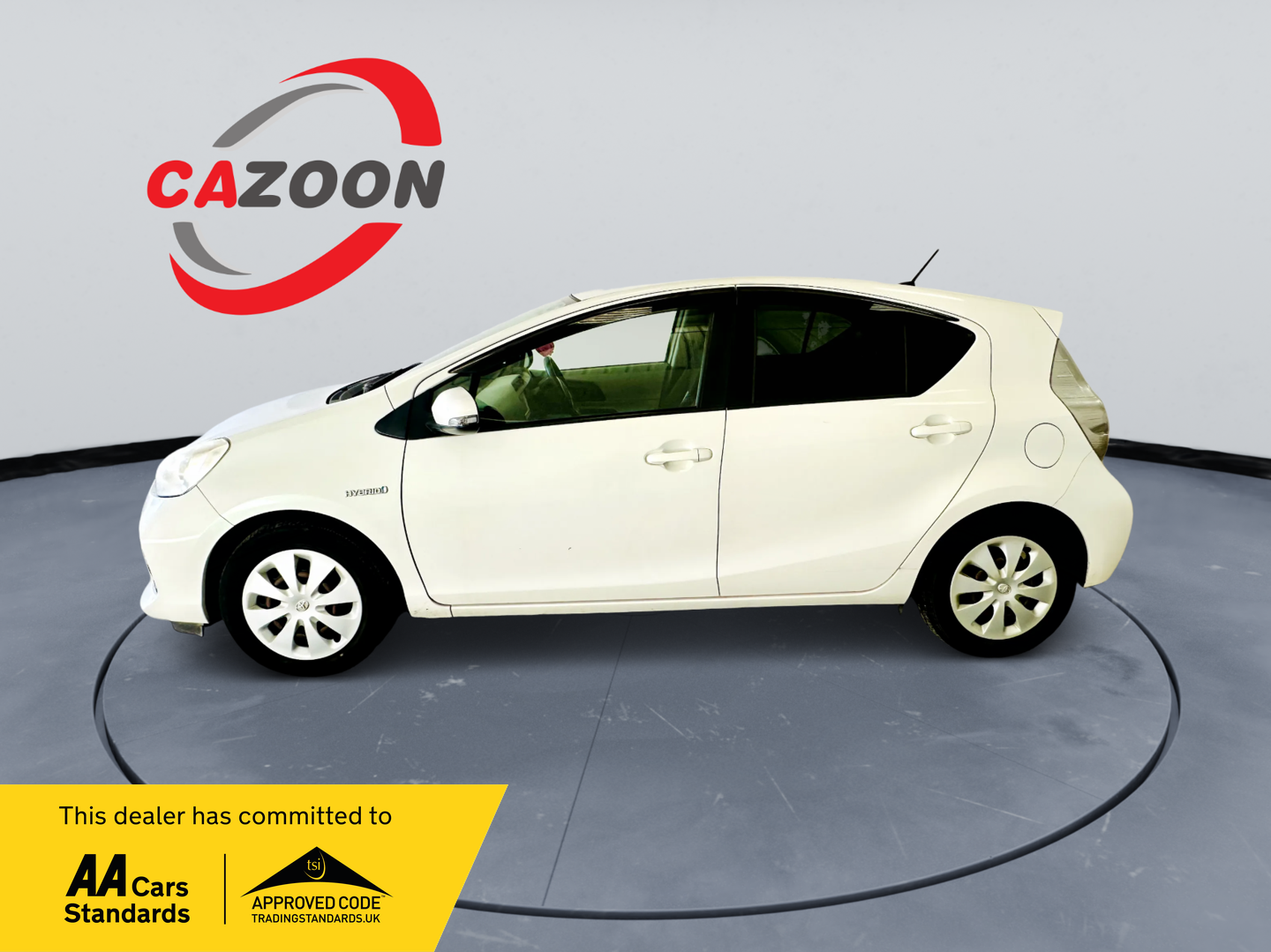 Used Toyota Aqua 2024 for sale - 76566695: Photo 3