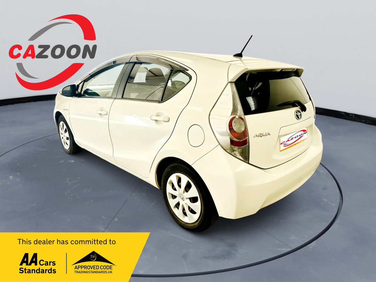 Used Toyota Aqua 2024 for sale - 76566695: Photo 4