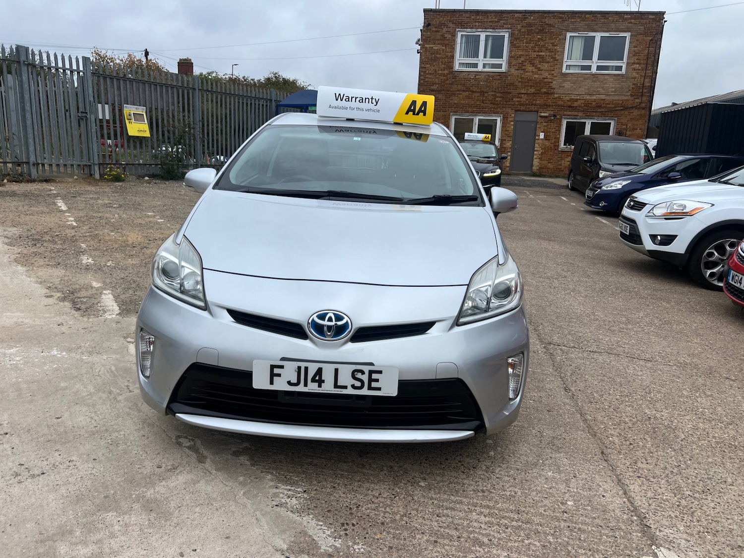 Used Toyota Prius 2024 for sale - 76422122: Photo 1