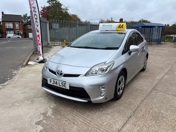 Used Toyota Prius undefined for sale - 76422122: Photo