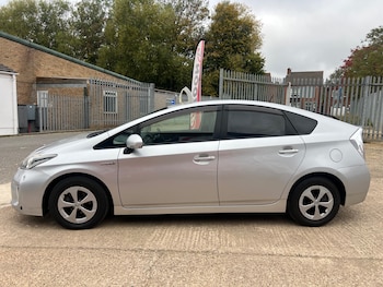 Used Toyota Prius undefined for sale - 76422122: Photo