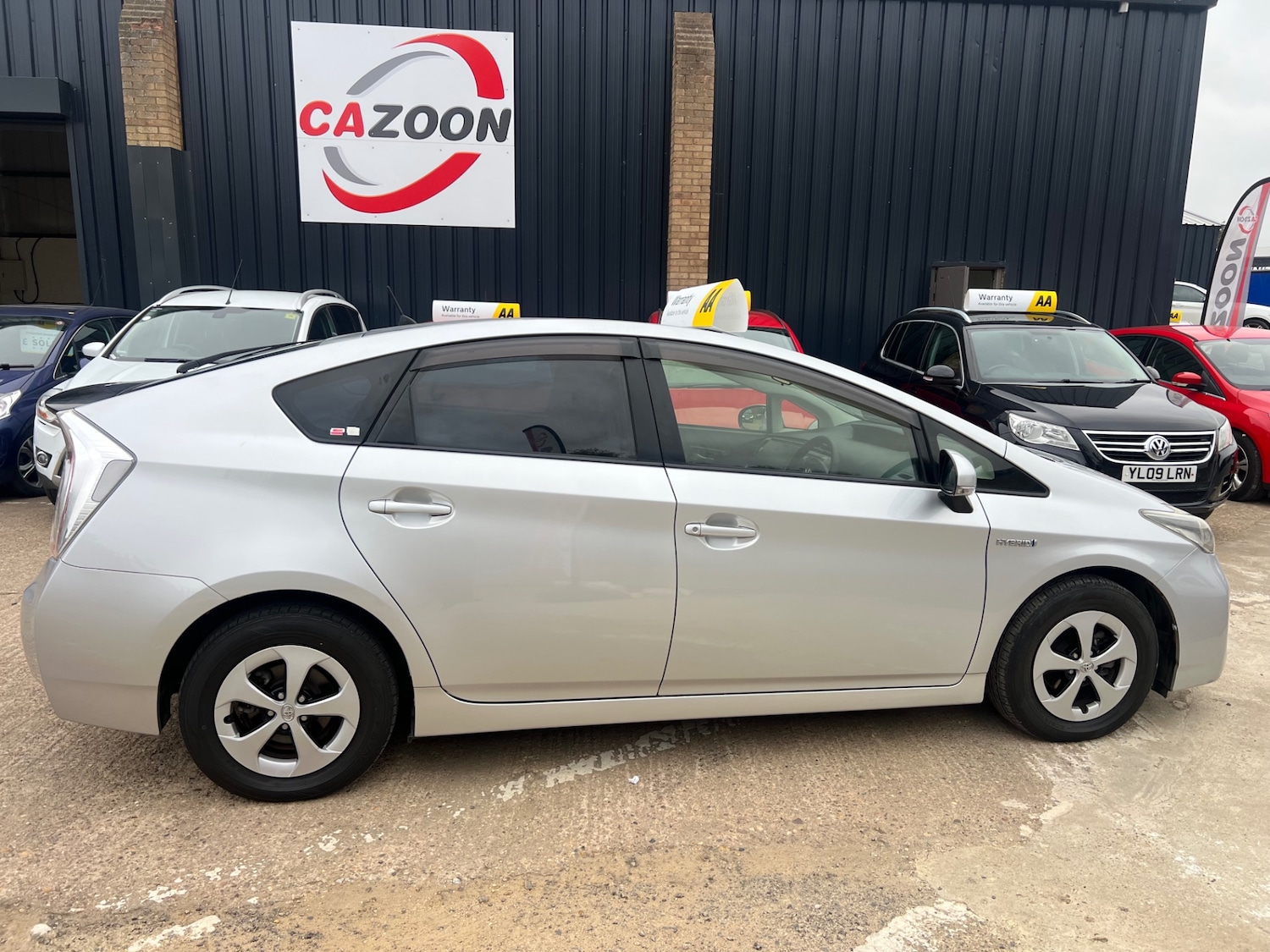 Used Toyota Prius 2024 for sale - 76422122: Photo 7
