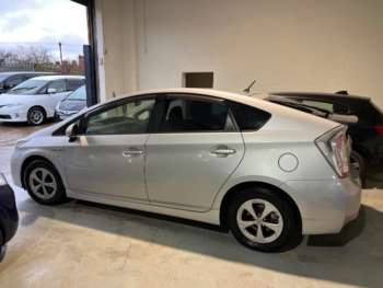 Used Toyota Prius  for sale - 73542657: Photo