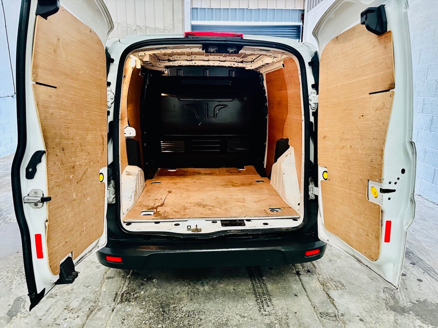 Used Ford Transit Connect 2017 for sale - 76594683: Photo 11