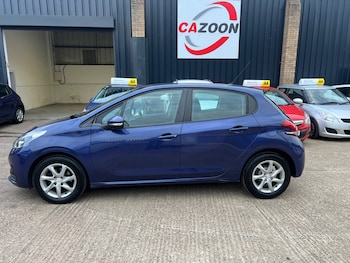 Used Peugeot 208 2015 for sale - 76422435: Photo