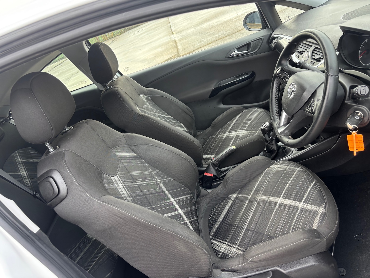 Used Vauxhall Corsa 2016 for sale - 77629937: Photo 8