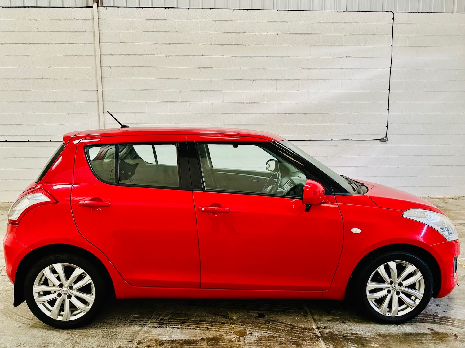 Used Suzuki Swift 2014 for sale - 76534957: Photo 7