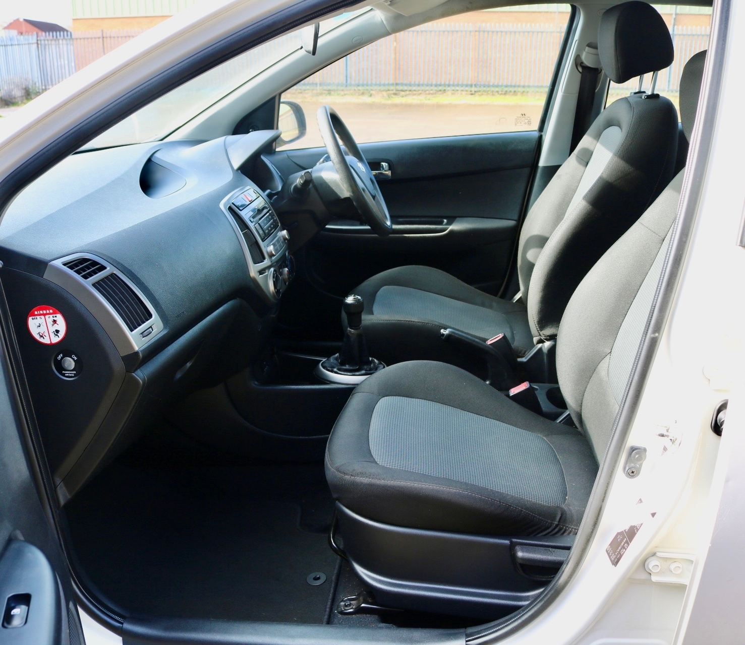 Used Hyundai i20 2013 for sale - 77746418: Photo 11