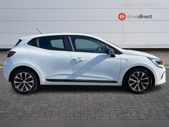 Used Renault Clio 2023 for sale - 79487898: Photo