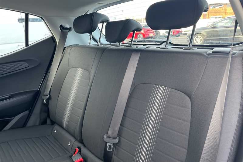Used Hyundai i10 2024 for sale - 76272692: Photo 24