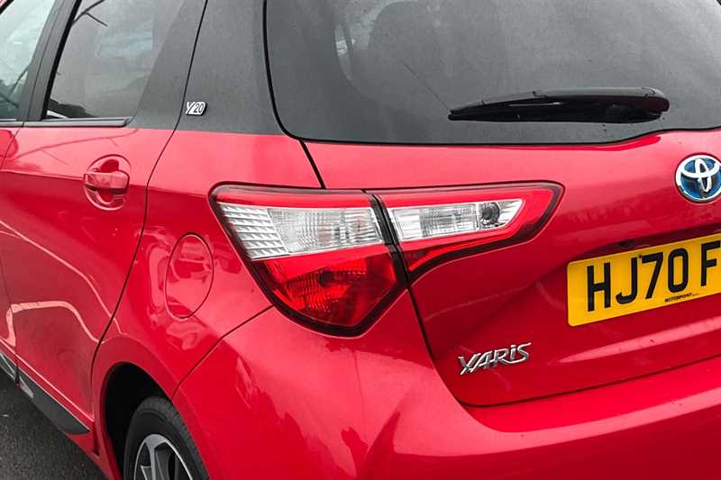 Used Toyota Yaris 2020 for sale - 77554910: Photo 31